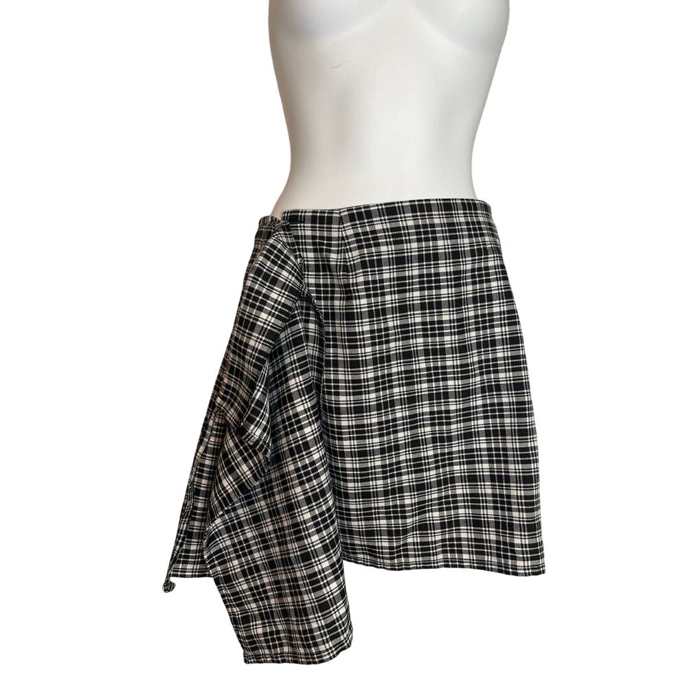 VTG Y2K Express Black/White Plaid School Girl Wrap Mini Skirt Women's Size Small - Picture 2 of 6